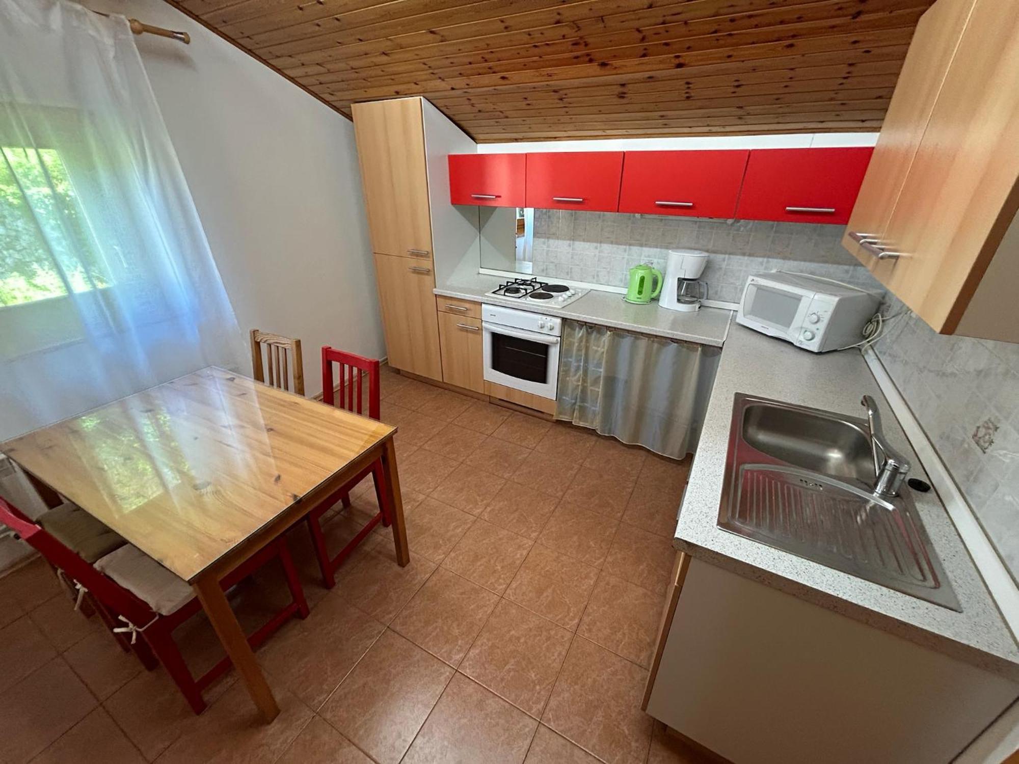 Stres-less Sunny Apartment